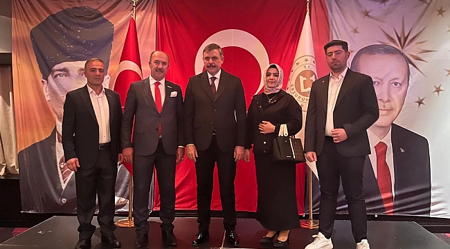 Başkan ALİM ve Ekibi 29 Ekim Cumhuriyet Bayramı Kabul Töreni Katıldı